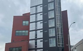 Starlight Hotel Near Lga Airport